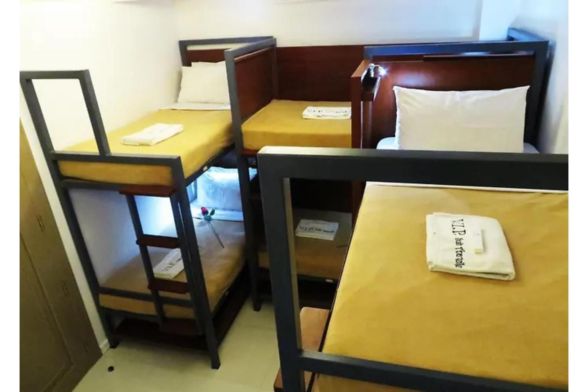 Townhouse Oak Vip Suites, Near Pnr Pasay Evangelista, Makati Manila 마카티 외부 사진