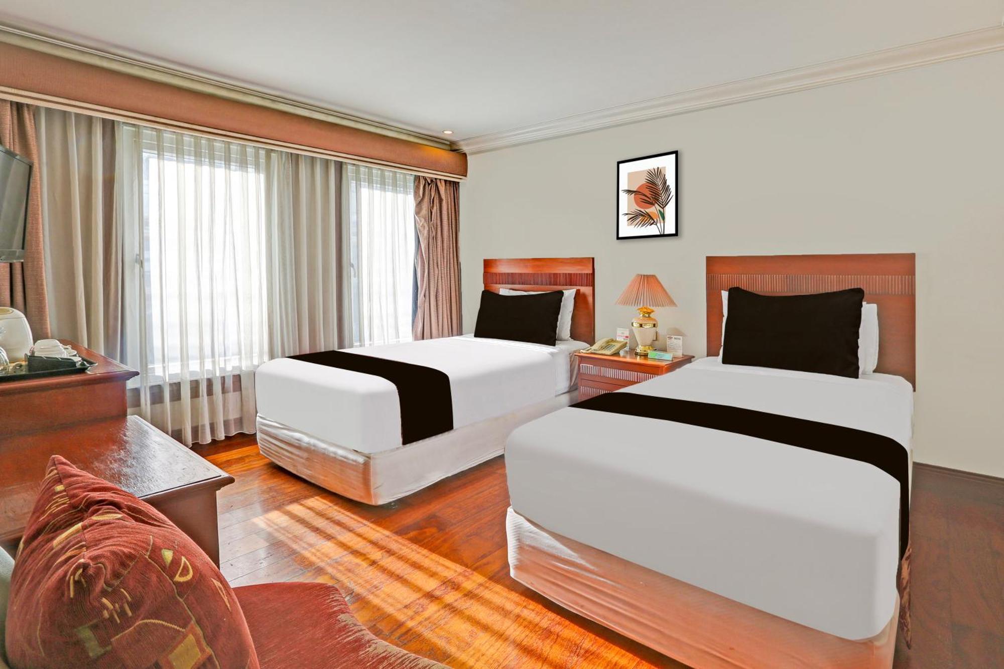 Townhouse Oak Vip Suites, Near Pnr Pasay Evangelista, Makati Manila 마카티 외부 사진
