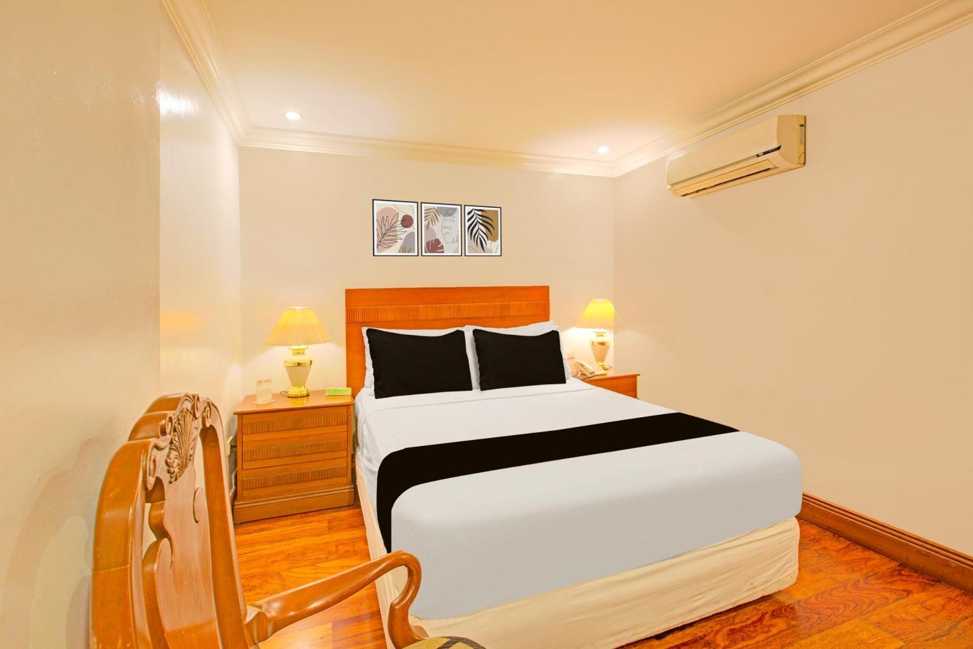 Townhouse Oak Vip Suites, Near Pnr Pasay Evangelista, Makati Manila 마카티 외부 사진